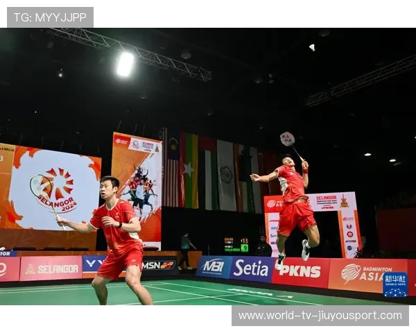 羽毛球亚团赛王正行拉吊结合，底线控制更稳